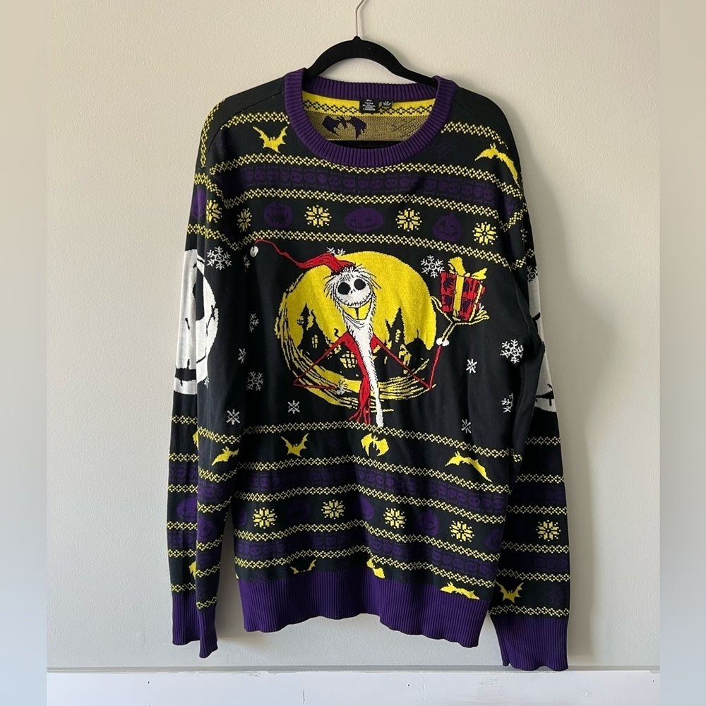 Disney Nightmare Before Christmas Jack Skellington Graphic Christmas Sweater L